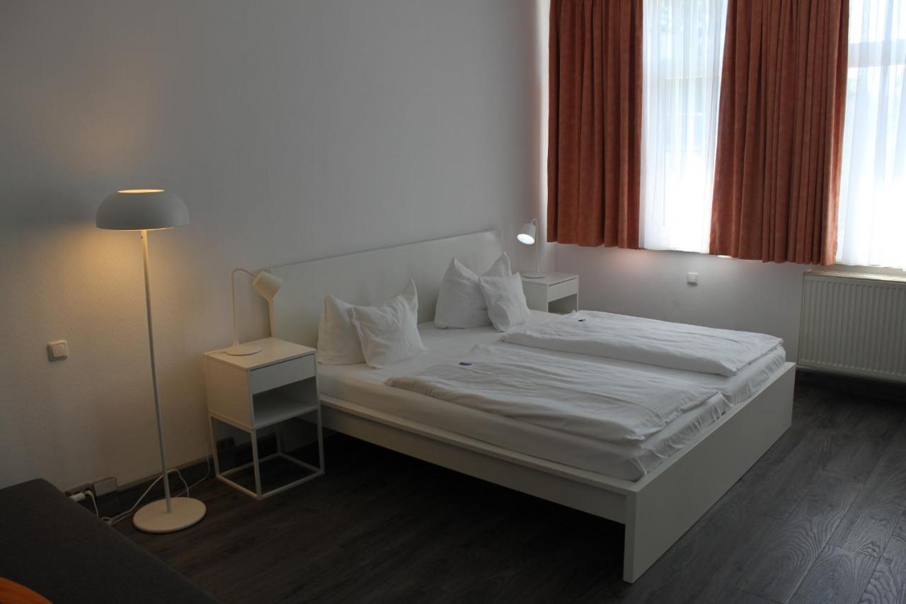 Am Römerwall 3*
